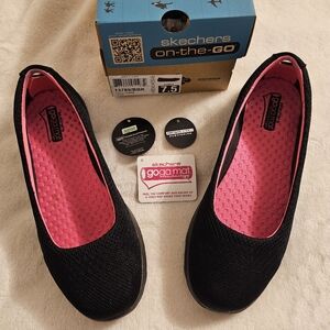 Skechers On-the-go Ritz black Ballet flats Size 7.5